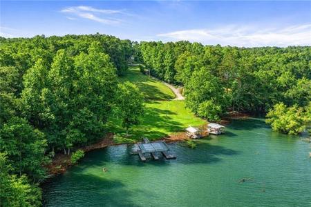 11 Collins Hollow Cove N