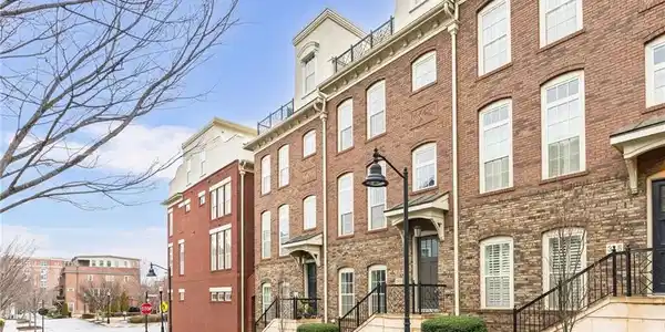 307 Green Street SE
