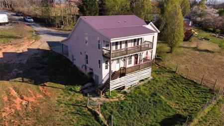 2101 HELEN Highway