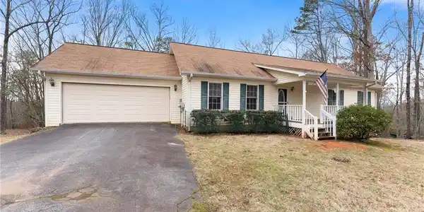 337 Claystone Walk