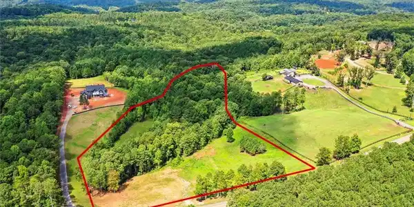 3511 Reavis Mountain Road