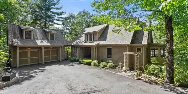 44 Sassafras Ridge