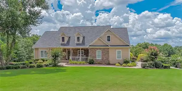115 Mountain Falls Way