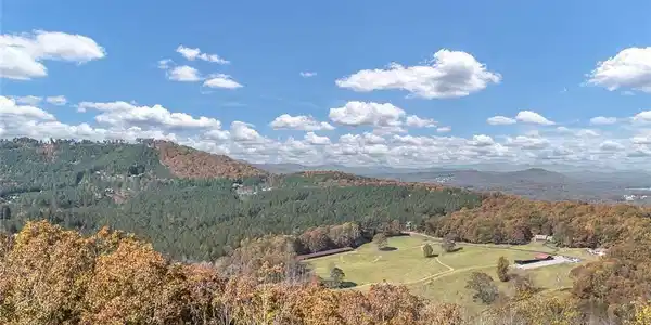 98 Winding Road