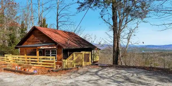 1499 Eagle Ridge Road