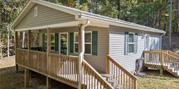 822 Twin Mountain Lake Circle