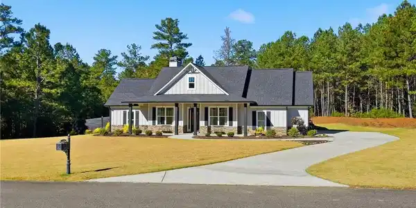 195 Stoneledge Drive