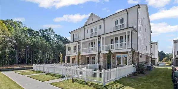 217 Village Overlook Unit H3