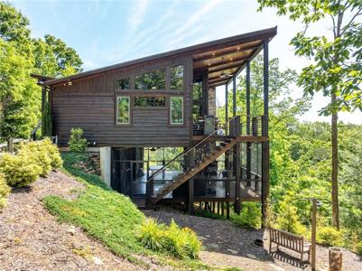 220 Firefly Road