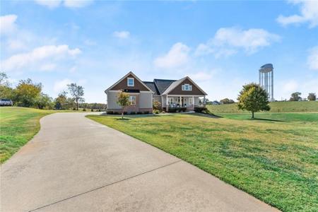 360 Clear View Court