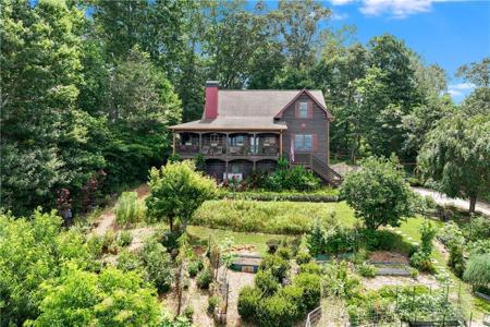61 Noelle Lane
