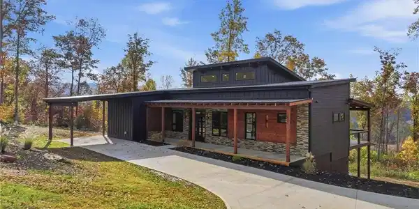 1077 Highgrove Drive