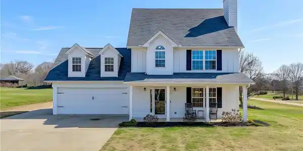 5604 Divine Lane