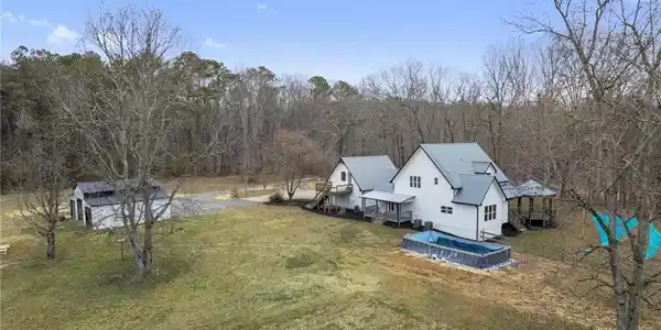 372 Thompson Lane