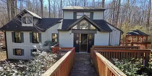 127 W Mountainside dr