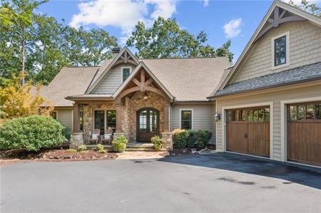 331 Bluestern Drive SE