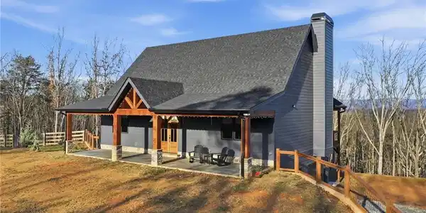 171 Hawthorne Hill Road