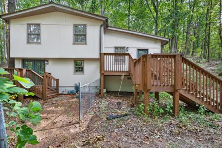 256 Robin Hood Lane