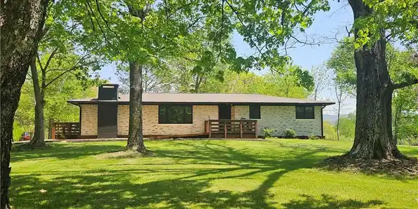 9351 Henderson Mountain Road