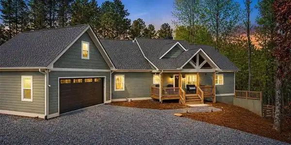 218 Oak Wood Lane