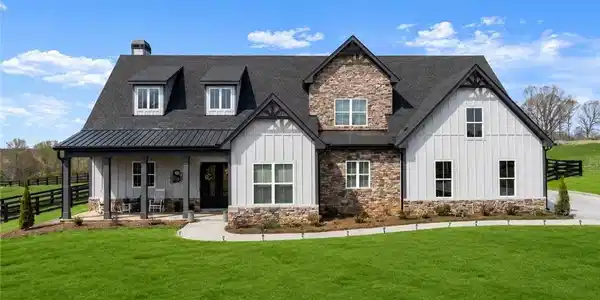 344 Gold Bullion Drive E