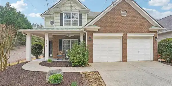 498 Highlands Loop
