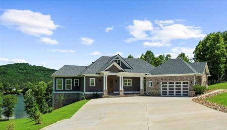 112 Big Knoll Drive