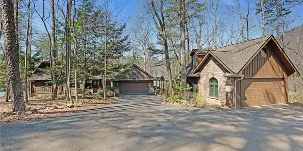 120 Mallard Cove Circle