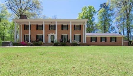 3275 BOB COX Road NW
