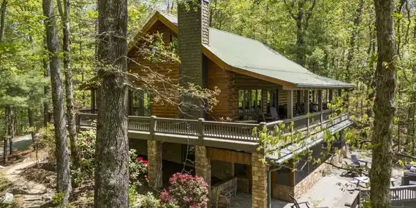 852 Black Bear Den Road