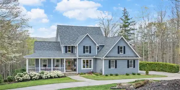 375 Ridgewood Road