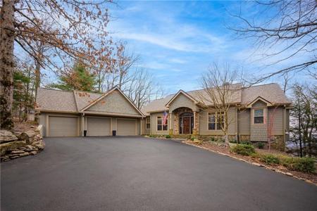 132 Sanderlin Mountain Drive S