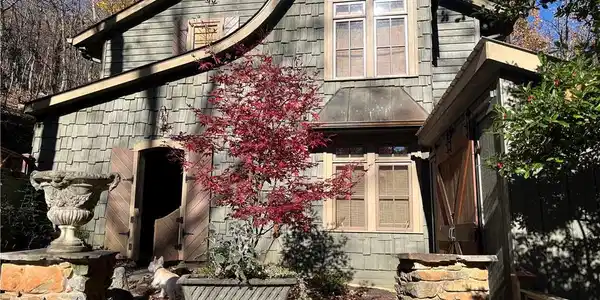 178 Buttercup Lane