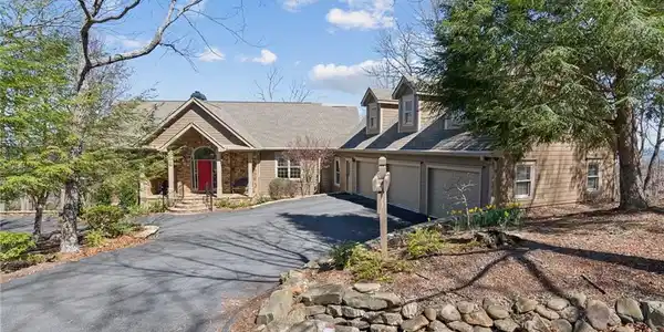 158 Cliff Fern Point