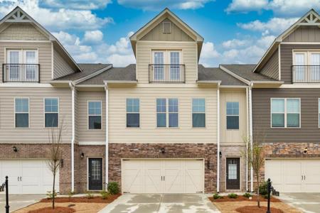 2020 Manor Pointe Drive