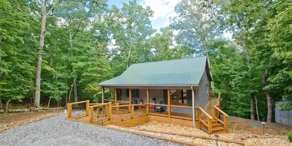 745 Lakeshore Drive