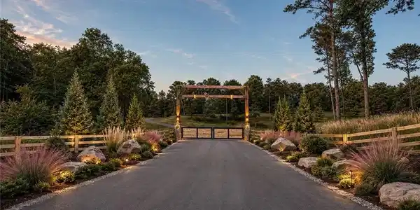 389 Grandview Road