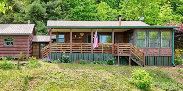306 Frontier Road