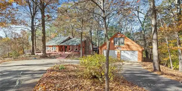 6261 Knox Bridge Highway