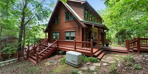 412 Indian Trail