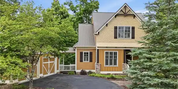 101 Twin Creeks Drive