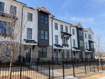 627 Silva Street Unit 127