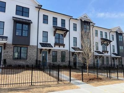 633 Silva Street Unit 133