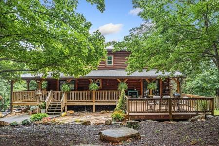 521 East Valley Road NE