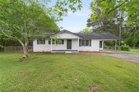 32 Woodcliffe Drive NE