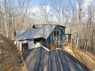 1264 Sunrock Mountain Road