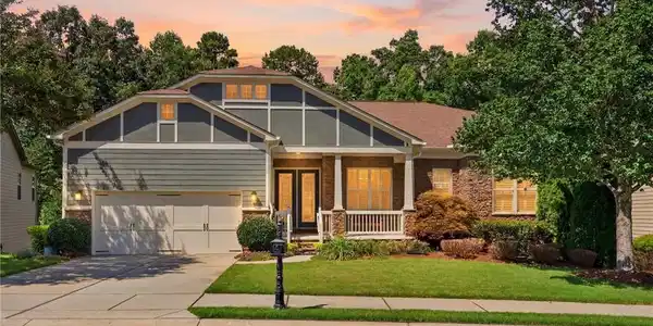 408 Larkspur Drive
