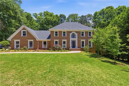 1561 Barrington View