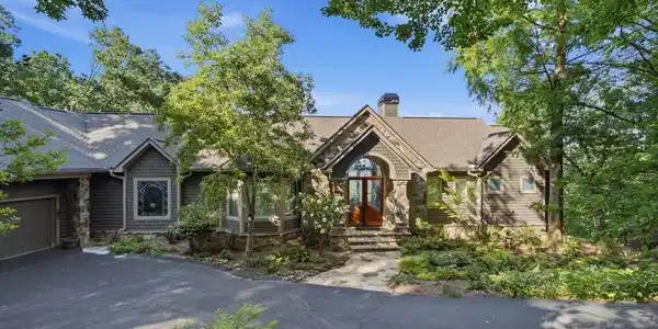 84 Fox Claw Knoll
