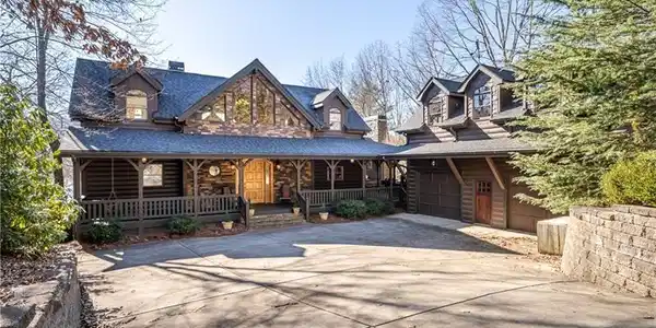 5 Emerald Point